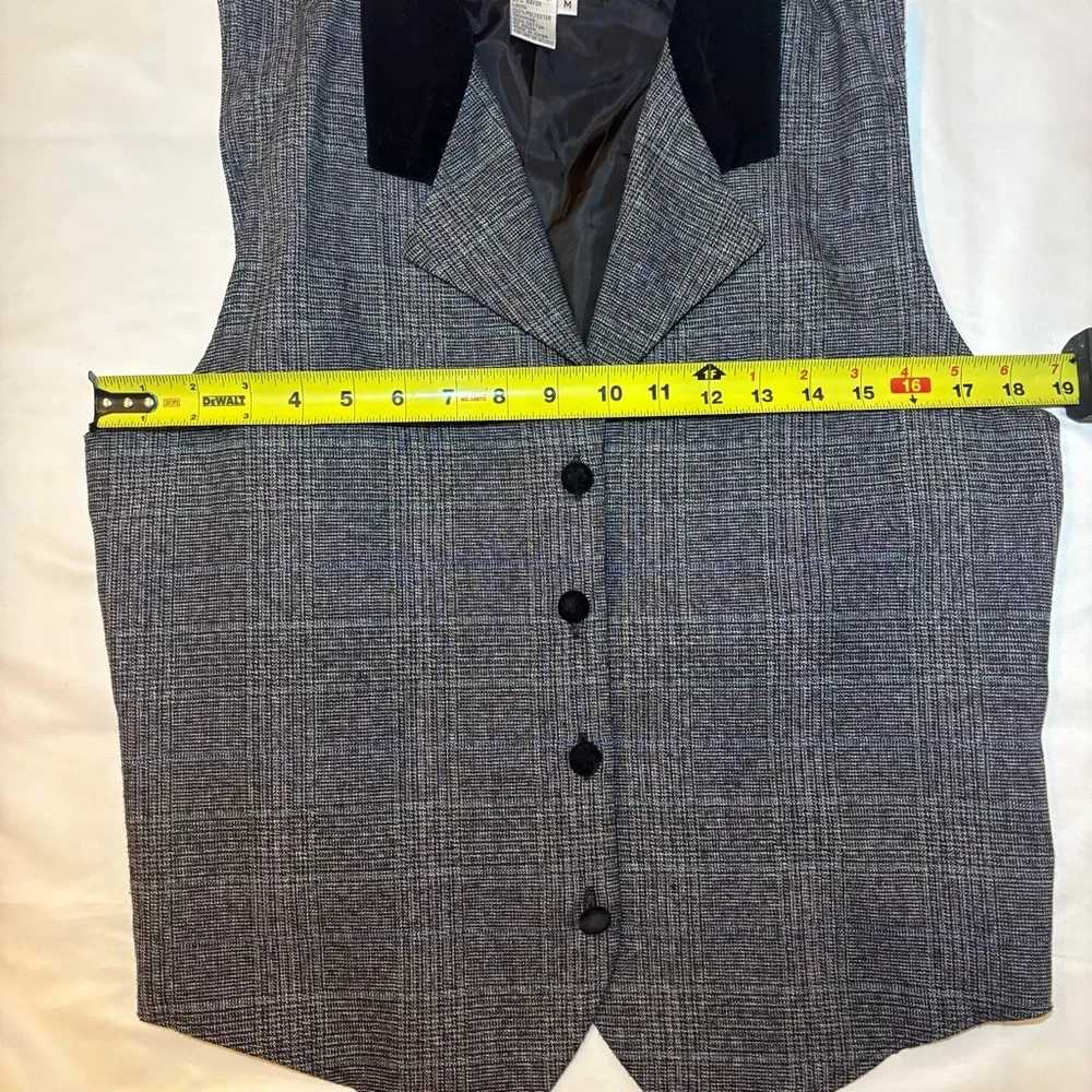 Lee David Gray Plaid Tailored Vest with Black Velvet Collar – Vintage Inspired